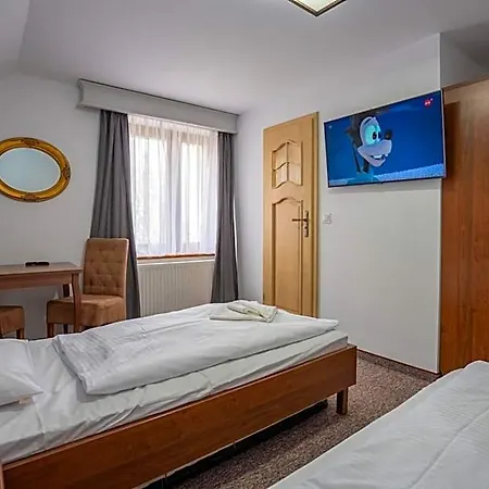 Pod Szrenica 2 Bed & Breakfast