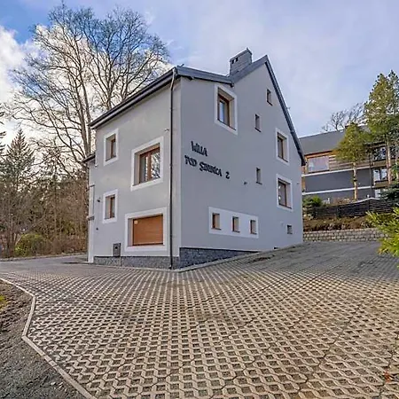 Pod Szrenica 2 Bed & Breakfast