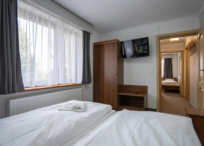 Pod Szrenica 2 Bed & Breakfast